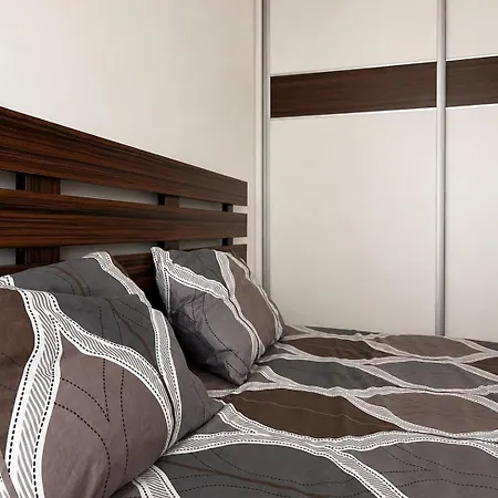 Cozy With Pool & Garden Retreat Skopje